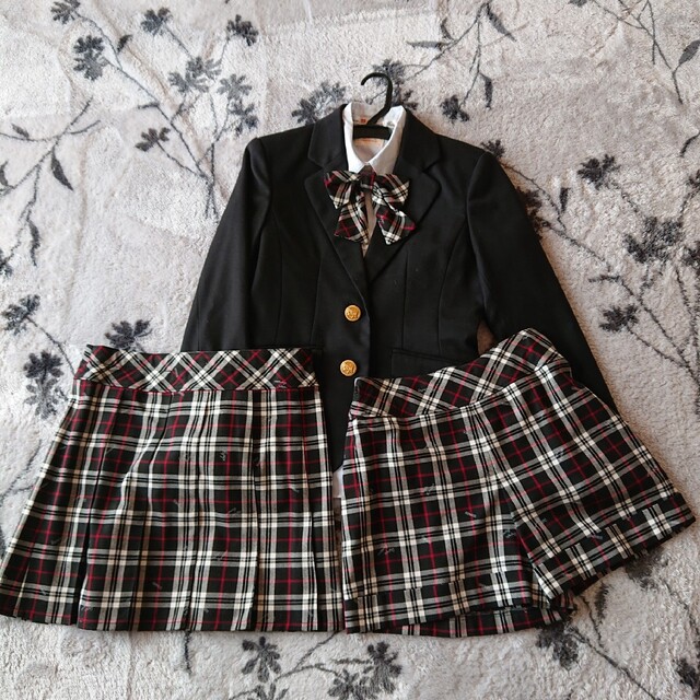 【美品】repipi armario　レピピアルマリオ　卒服　M　150