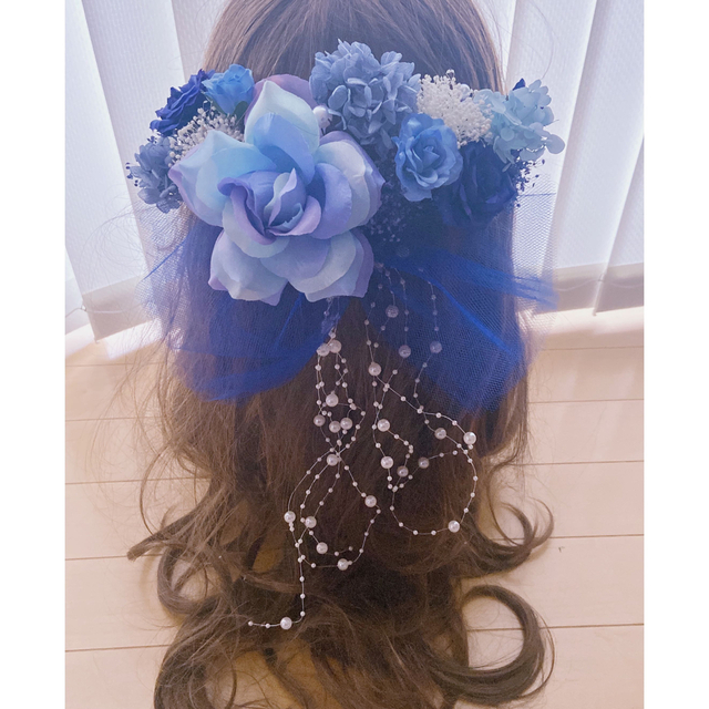ラプンツェルハーフアップ髪飾り♡青ハンドメイド - ヘッドドレス/ドレス