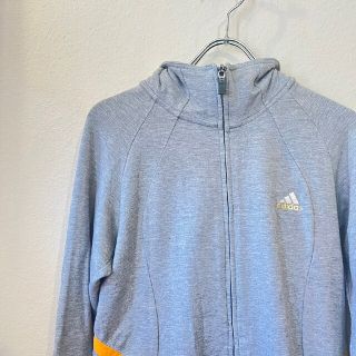 アディダス(adidas)のアディダス　パーカー　adidas　スポーツウェア　グレー(ウェア)