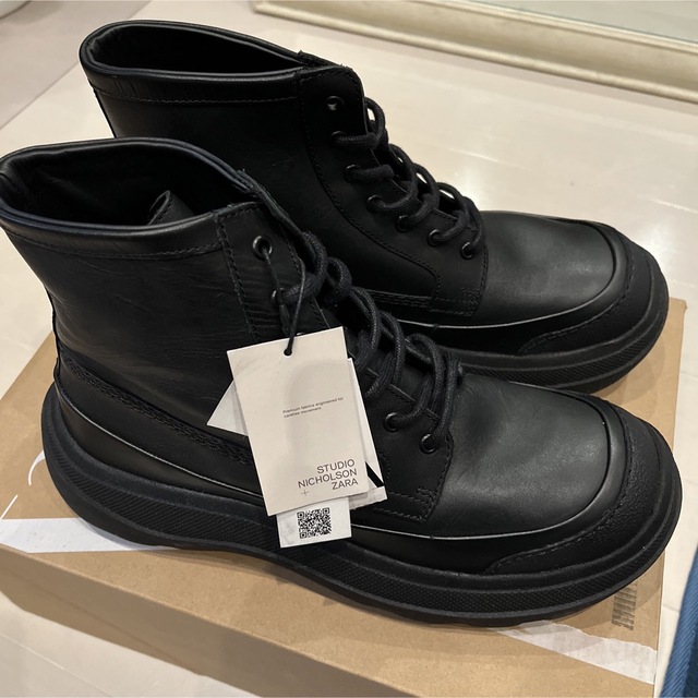 【86%OFF!】 新品 Zara スタジオニコルソン コラボ レザーブーツ