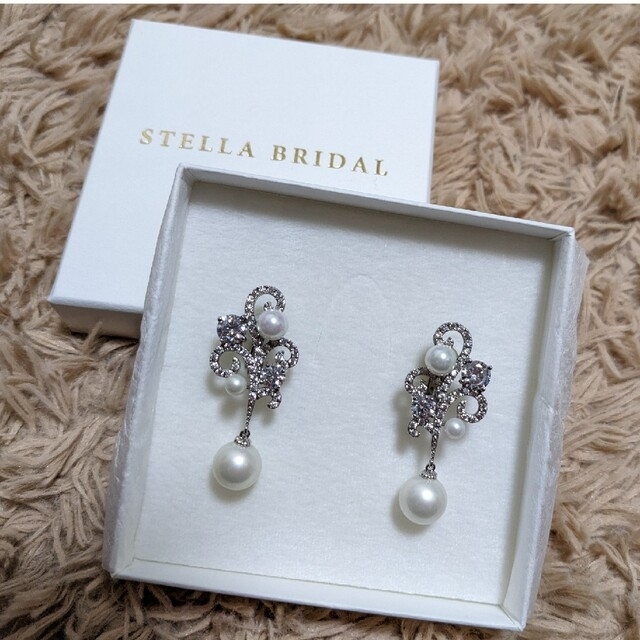 STELLA BRIDAL イヤリング レディースのアクセサリー(イヤリング)の商品写真