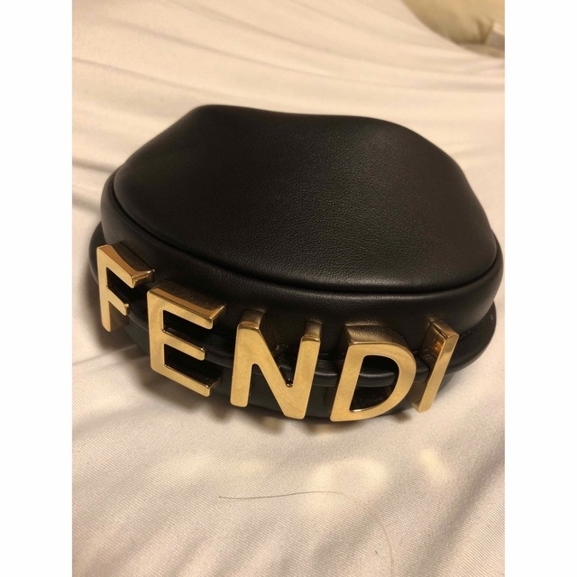 165000円から値下げ　FENDIグラフィナノ