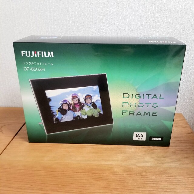 FUJIFILM デジタルフォトフレーム DP-850SH 黒 FUJIFILM デジタルフォトフレーム 8.5インチ 内蔵メモリー2GB 解像度800×480 ブラック DP-850SH