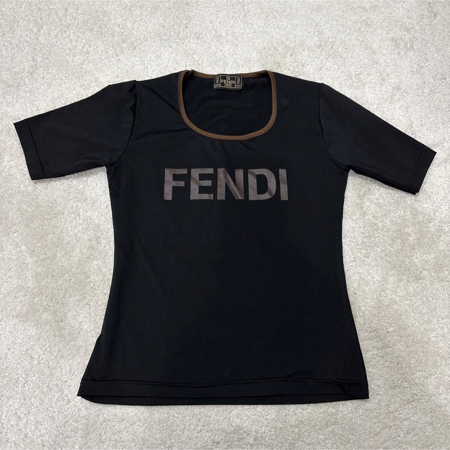 FENDI ロゴ カットソー フェンディ トップス シンプル ブラック