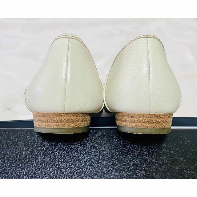 ️ ❤️ Clarks クラークス ローヒール エアーソール 23.5 3