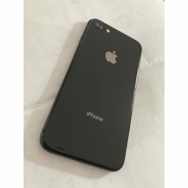 iPhone8  64GB   SIMロック解除済み スマホ/家電/カメラのスマートフォン/携帯電話(スマートフォン本体)の商品写真