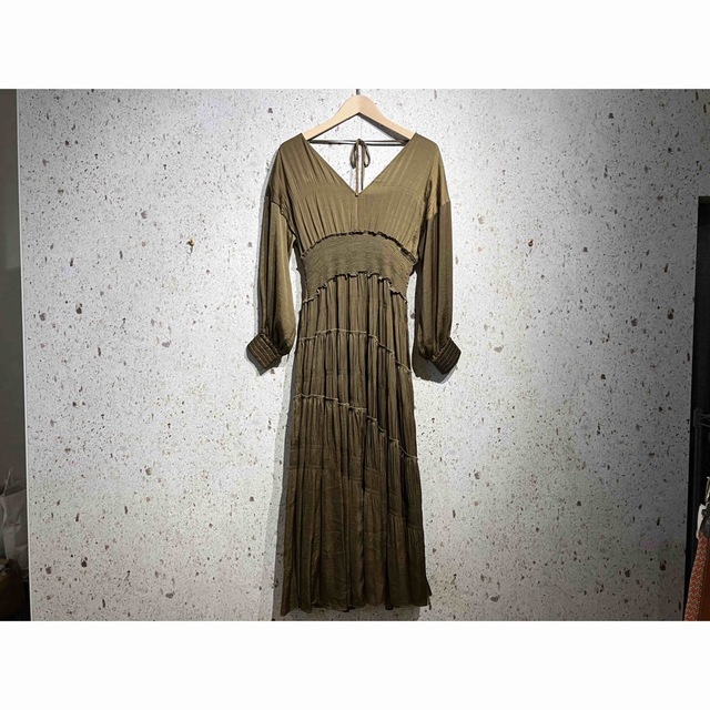 難あり　AMERI SLANT SHRRING PLEATS DRESS