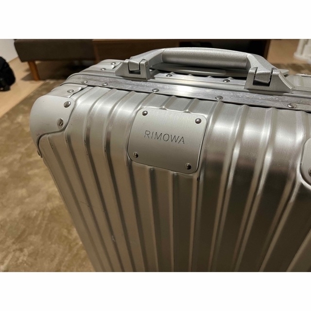 リモワRIMOWA Cabin Plus スーツケース 45L 4輪 エッセンシャルズ