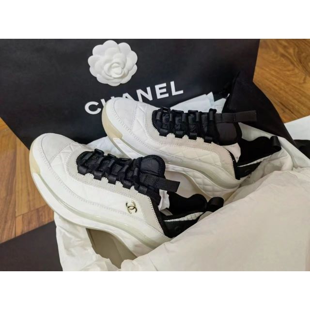 新作入荷!!】 CHANEL - シャネル CHANEL 大人気 レディース スニーカー ...