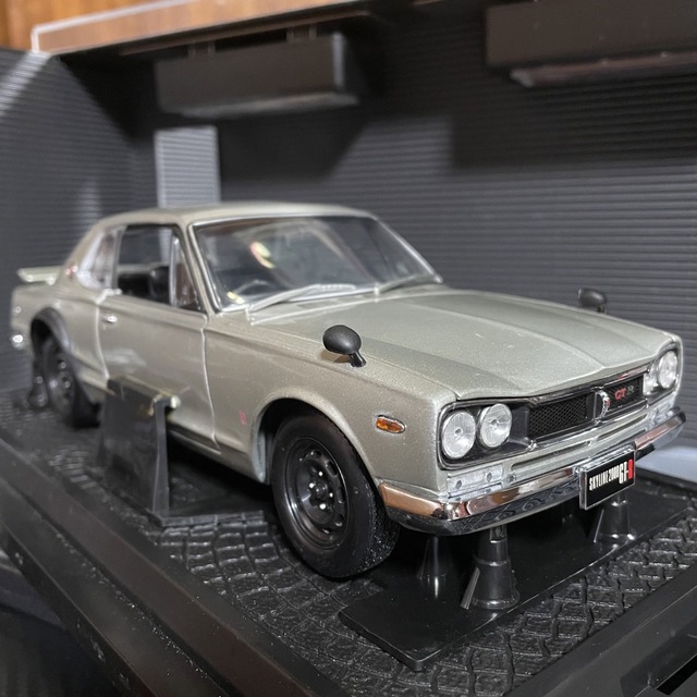 絶版未展示品 京商 1/18スカイライン2000GT-R桜井 眞一郎直筆サイン入