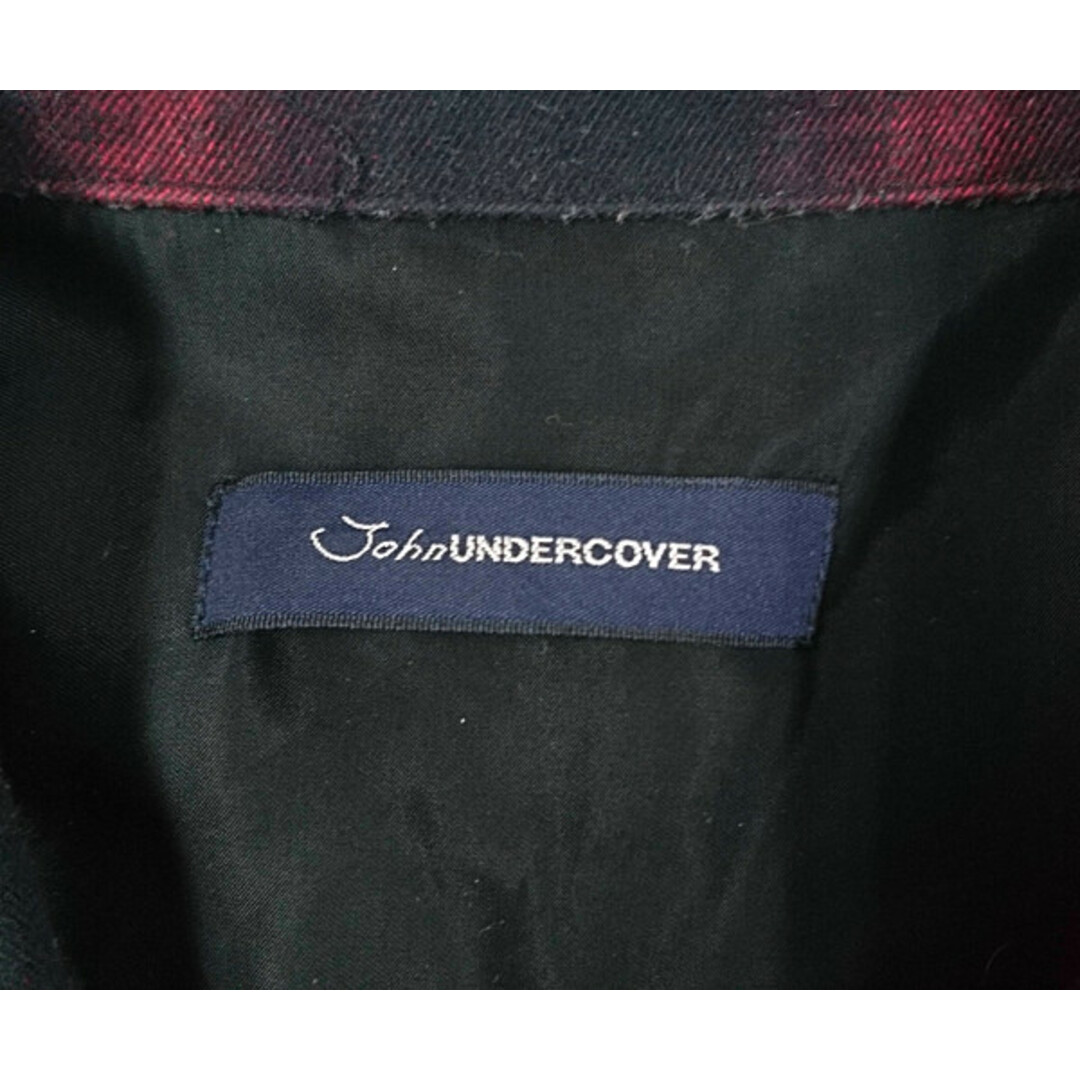 JOHNUNDERCOVER(ジョンアンダーカバー)のJOHN UNDERCOVER JUX4402 サテン切り替えし オンブレ チェック オープンカラーシャツ 赤×黒 サイズ2 正規品 / 29990 メンズのトップス(シャツ)の商品写真