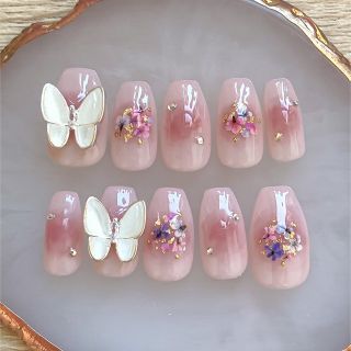 【オーダー専用】押し花チークネイル コスメ/美容のネイル(つけ爪/ネイルチップ)の商品写真