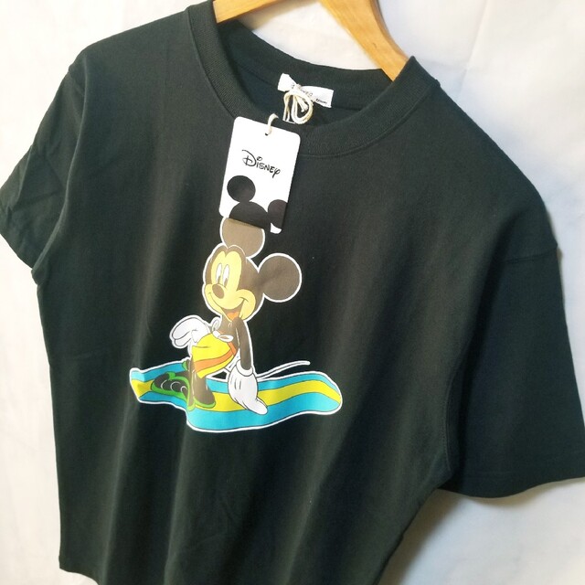 Disney(ディズニー)の新品　ディズニー　ミッキーマウス　Tシャツ  黒 メンズのトップス(Tシャツ/カットソー(半袖/袖なし))の商品写真