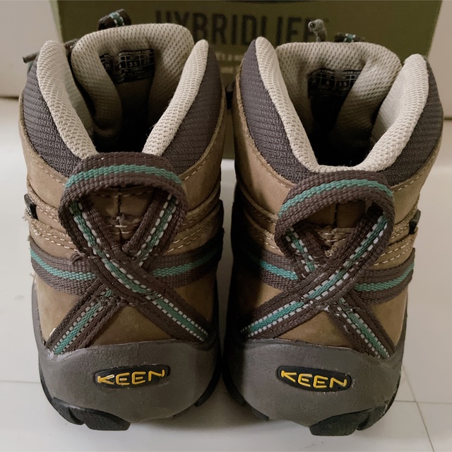 KEEN(キーン)の値下げ可！美品！靴紐付き！KEEN キーン☆トレッキングシューズ　登山にも◎ レディースの靴/シューズ(スニーカー)の商品写真