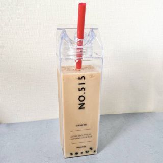 スリーコインズ(3COINS)の(スリーコインズ)  牛乳パック型ドリンクボトル(容器)