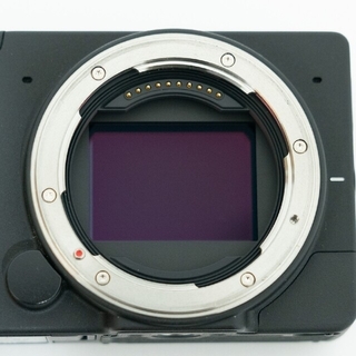 SIGMA fp 45mm f2.8 レンズキット　純正グリップ付