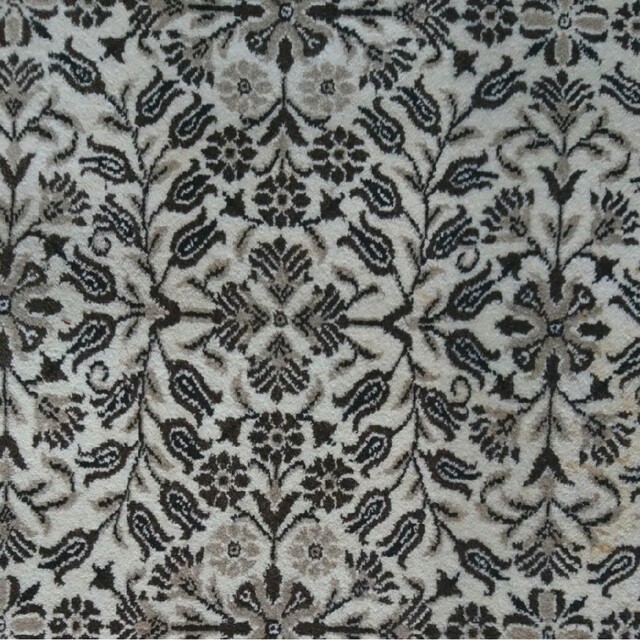 トルコ絨毯（217cm×156cm）