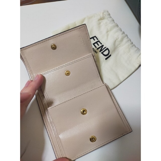 FENDI(フェンディ)のFENDI　二つ折り財布　エフ イズ フェンディ レディースのファッション小物(財布)の商品写真