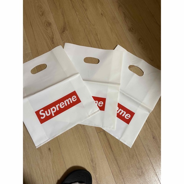 Supreme(シュプリーム)のシュプリーム　ショッパー メンズのファッション小物(その他)の商品写真