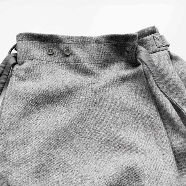 nest Robe(ネストローブ)のネストローブ ウールアルゴラウエストベルトスカート フリーサイズ グレー レディースのスカート(ロングスカート)の商品写真
