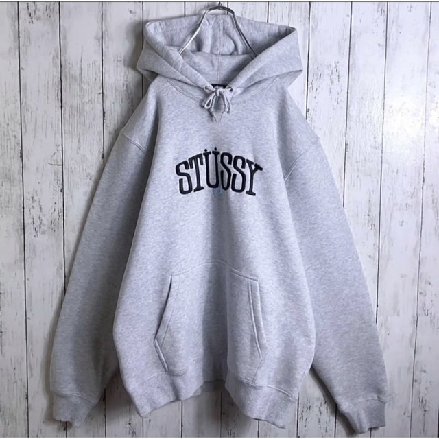 ✨Champion × STUSSY✨パーカー✨ネイビー デカロゴ サガラ刺繍