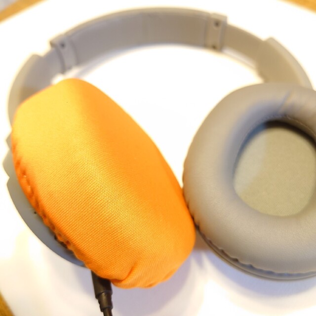 ヘッドフォンカバー イヤーパッド オレンジ スマホ/家電/カメラのオーディオ機器(ヘッドフォン/イヤフォン)の商品写真