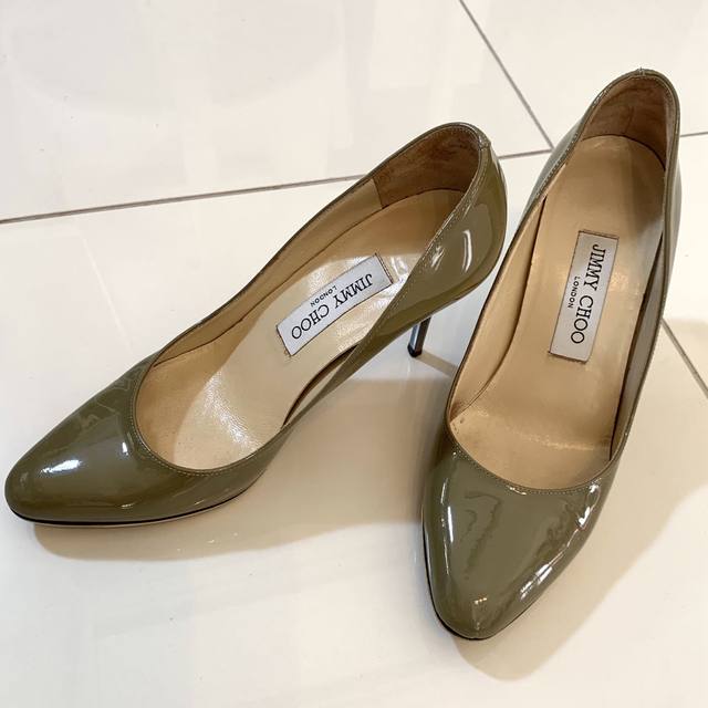 さらにお値下げ!【JIMMY CHOO/ジミー チュウ】エナメルパンプス グレー-