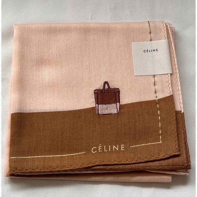 celine(セリーヌ)の【新品】セリーヌ💖ハンカチc44 レディースのファッション小物(ハンカチ)の商品写真