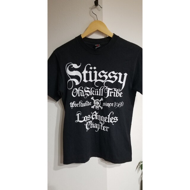 【LA限定・希少デザイン】stussy　ステゥーシー　スカルTシャツ　サイズS