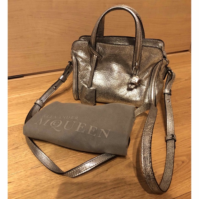 Alexander McQueen(アレキサンダーマックイーン)のアレキサンダーマックイーン 2wayバッグ スカルパドックロック シルバー銀 レディースのバッグ(ショルダーバッグ)の商品写真