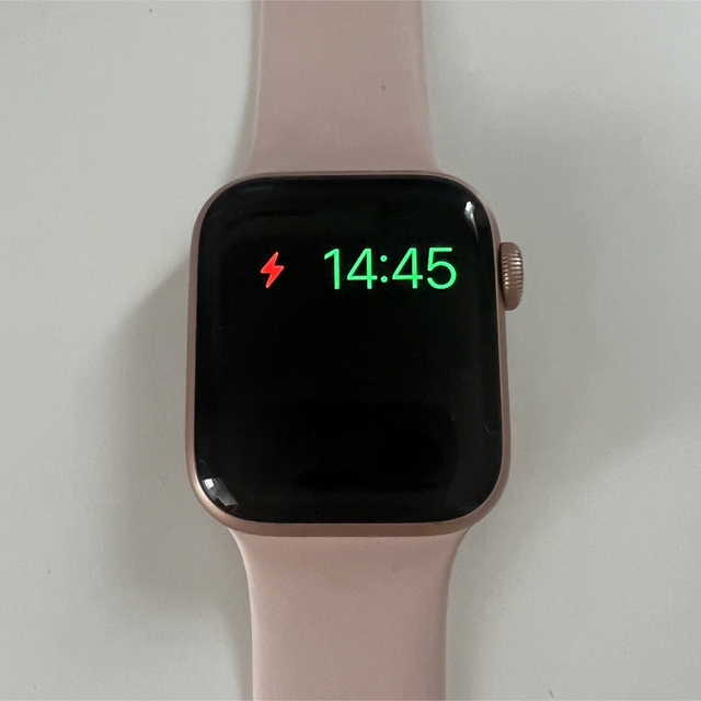 Apple Watch(アップルウォッチ)の最終値下 Apple watch SE 40mm セルラーモデル A2353 レディースのファッション小物(腕時計)の商品写真