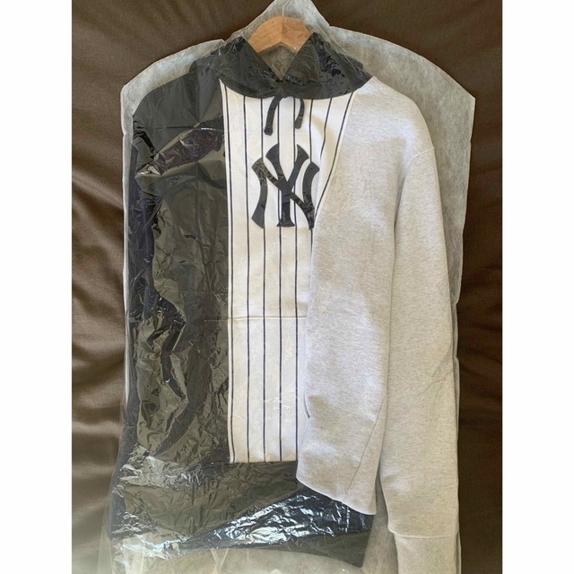 KITH(キス)のKITH × Yankees Home Run hoodie   supreme メンズのトップス(パーカー)の商品写真