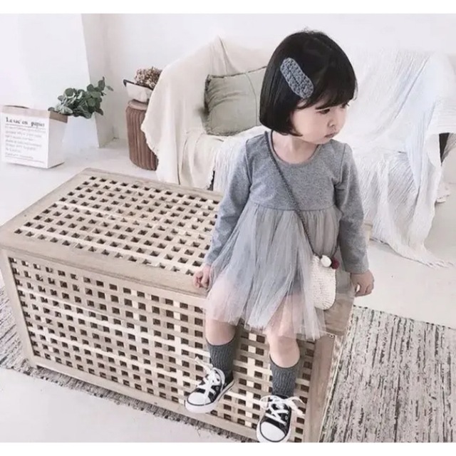 韓国子供服　ワンピース　グレー　チュール　長袖　お呼ばれ　きれいめ キッズ/ベビー/マタニティのベビー服(~85cm)(ワンピース)の商品写真