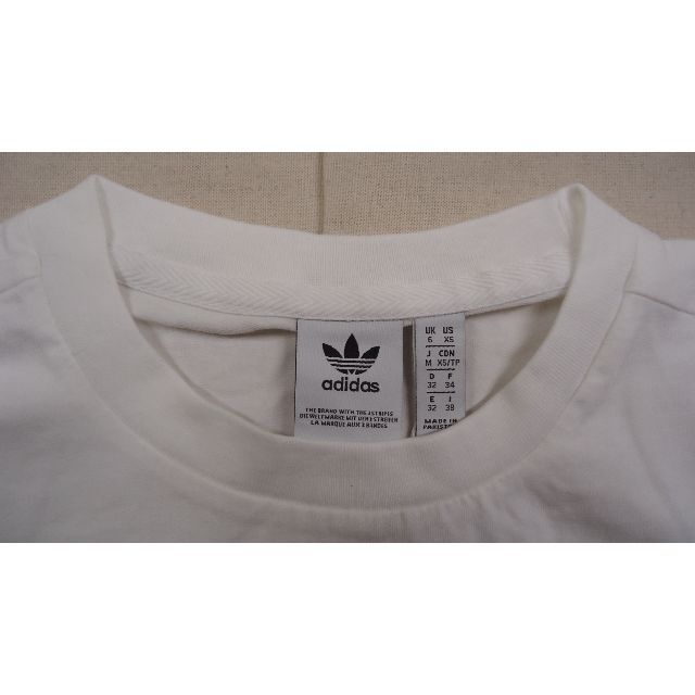 adidas(アディダス)のadidas Women Trefoil T-Shirt 白/黒 XS レディースのトップス(Tシャツ(半袖/袖なし))の商品写真