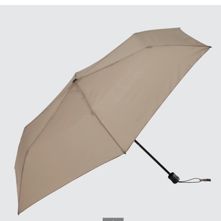 ユニクロ(UNIQLO)のＵＶカットコンパクトアンブレラ（親骨５５cm）(傘)