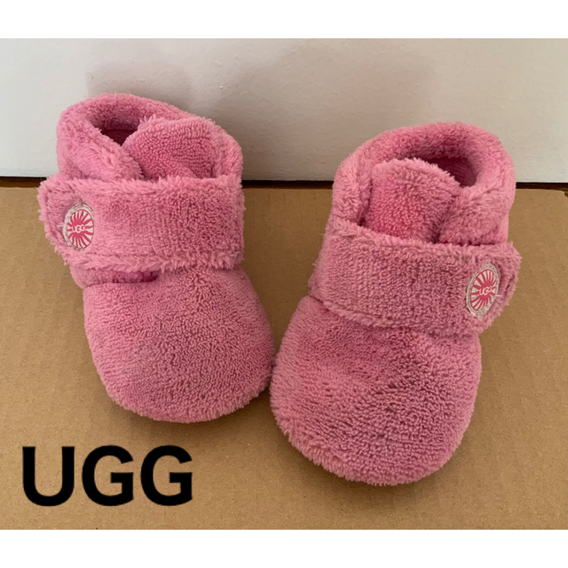 UGG(アグ)のアグ　ベビーシューズ　ファーストシューズ　靴　赤ちゃん キッズ/ベビー/マタニティのベビー靴/シューズ(~14cm)(ブーツ)の商品写真