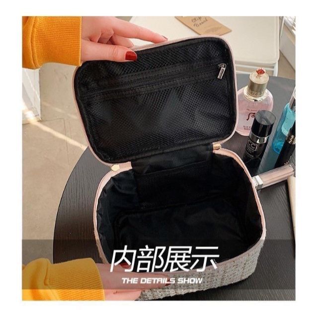 メイクBox　化粧ポーチ　大容量　プレゼント　ハンドル付き　ホワイト コスメ/美容のメイク道具/ケアグッズ(メイクボックス)の商品写真