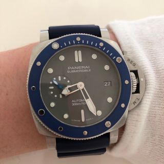 パネライ(PANERAI)の☆高級時計　パネライ　ブルー　☆(腕時計(アナログ))