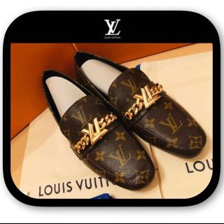 ルイヴィトン(LOUIS VUITTON)のルイヴィトンモノグラム柄ローファーレディース37ハーフ24.5cm(ローファー/革靴)