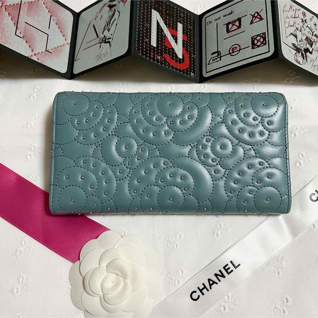 専用☆CHANEL シャネル カメリア スタッズ 長財布 フラップウォレット