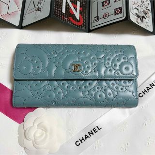 シャネル(CHANEL)の専用☆CHANEL シャネル カメリア スタッズ 長財布 フラップウォレット(財布)