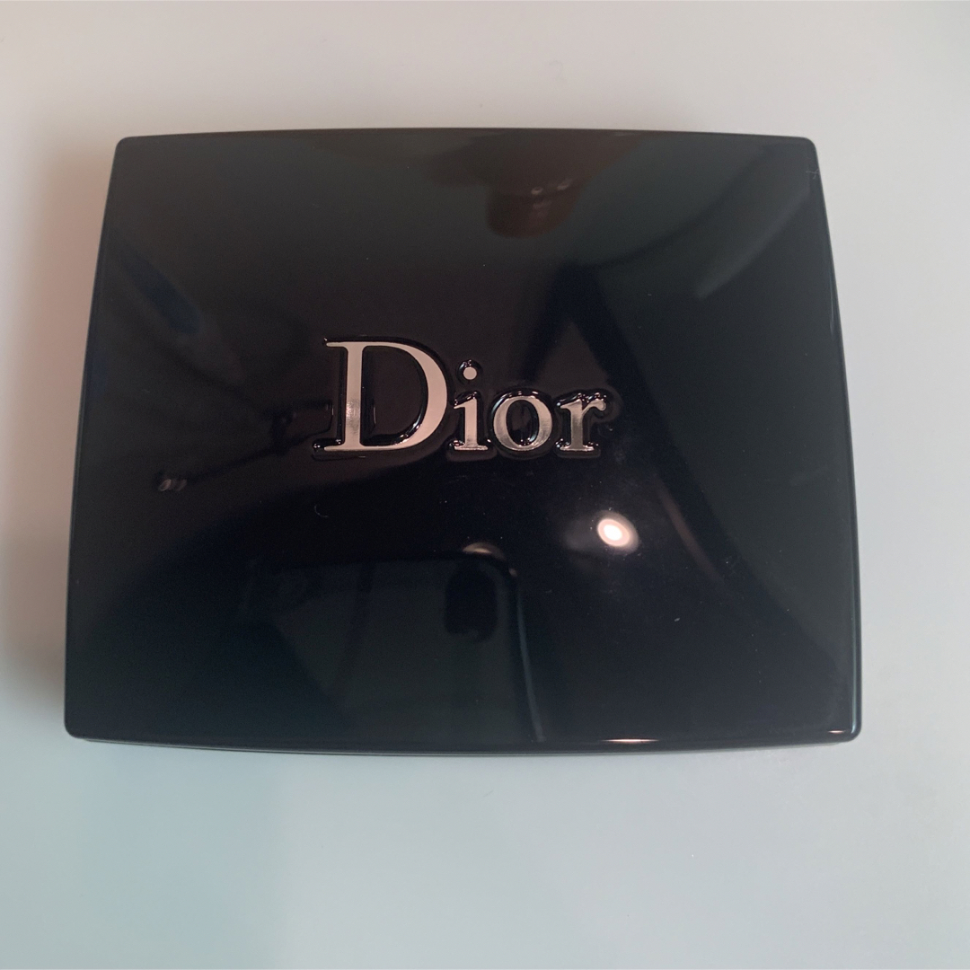 Christian Dior(クリスチャンディオール)のディオール サンク クルール 867 アトラクト コスメ/美容のベースメイク/化粧品(アイシャドウ)の商品写真