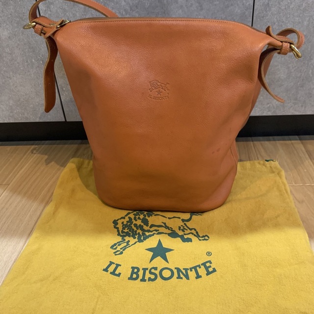 イルビゾンテ／IL BISONTE ショルダーバッグ　あか茶