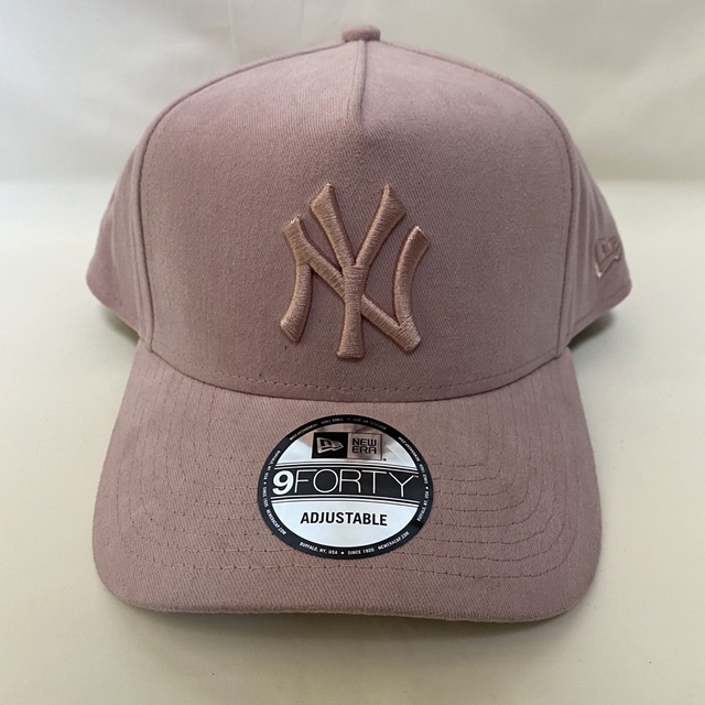 NEW ERA(ニューエラー)の国内未発売❗️NEWERA  NY ヤンキース 　キャップ　スウェード　ピンク メンズの帽子(キャップ)の商品写真