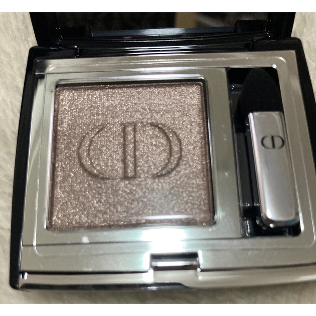 Dior(ディオール)のDiorアイシャドウ コスメ/美容のベースメイク/化粧品(アイシャドウ)の商品写真