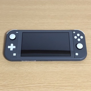 ニンテンドースイッチ(Nintendo Switch)の【美品】Nintendo Switch lite グレー(携帯用ゲーム機本体)