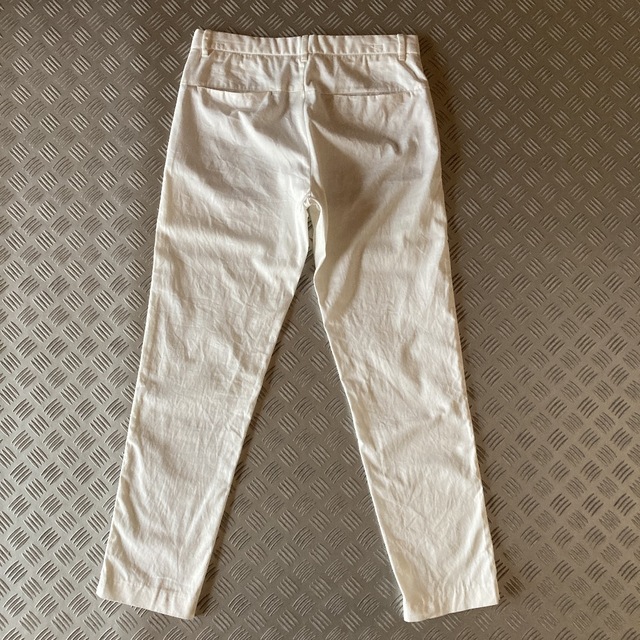 ZARA(ザラ)のZARA MAN  スキニー　ホワイト　パンツ メンズのパンツ(その他)の商品写真