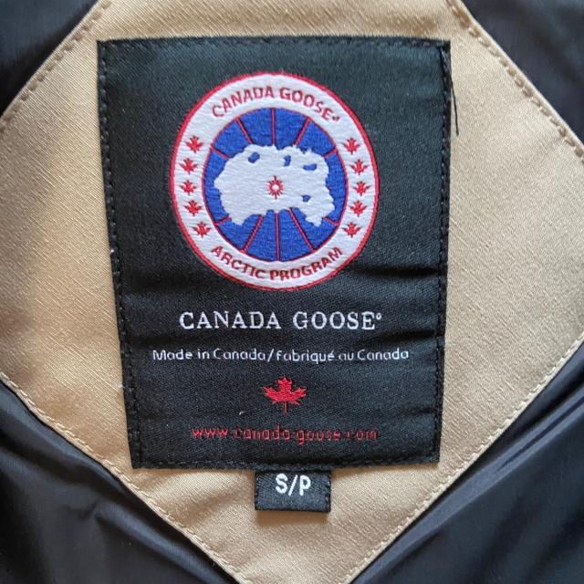 CANADA GOOSE(カナダグース)のカナダグース ダウンジャケット サイズS レディースのジャケット/アウター(ダウンジャケット)の商品写真