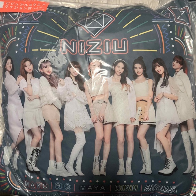 NiziU(ニジュー)のNiziUくじ エンタメ/ホビーのCD(K-POP/アジア)の商品写真