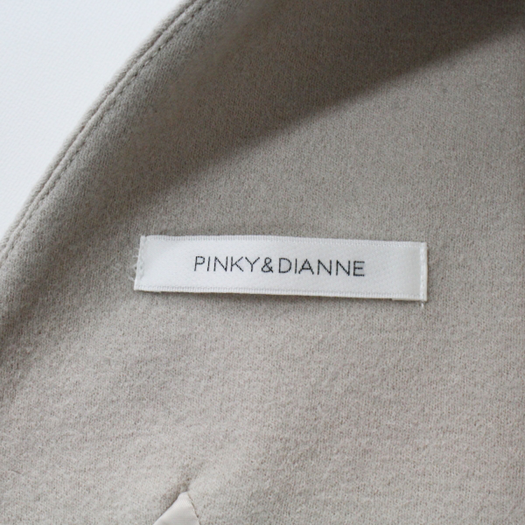 Pinky&Dianne(ピンキーアンドダイアン)の定価3.7万 2021AW PINKY&DIANNE ピンキー&ダイアン ファーポケットジャンパースカート 38/ベージュ ラビットファー【2400013179157】 レディースのスカート(ひざ丈スカート)の商品写真